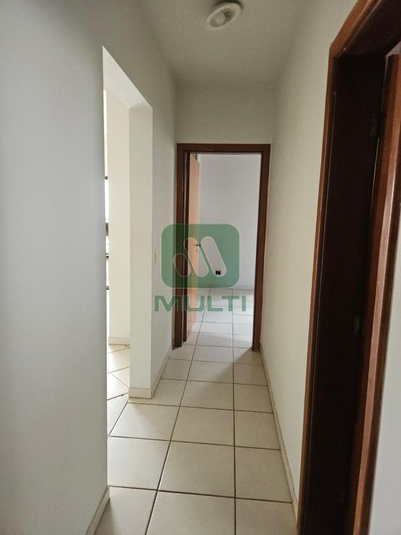 Apartamento à venda com 2 quartos, 79m² - Foto 9