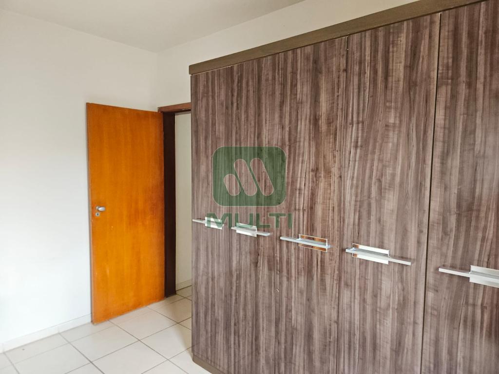 Apartamento à venda com 2 quartos, 79m² - Foto 11