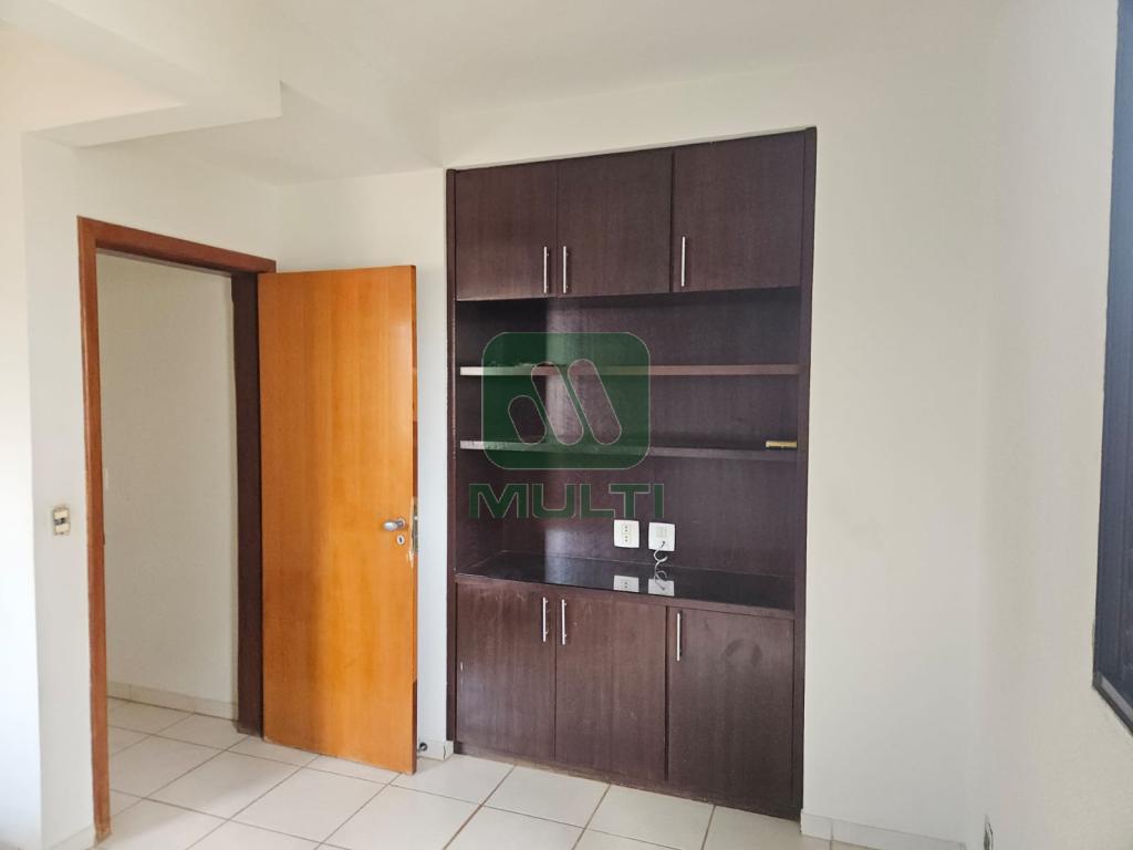 Apartamento à venda com 2 quartos, 79m² - Foto 14