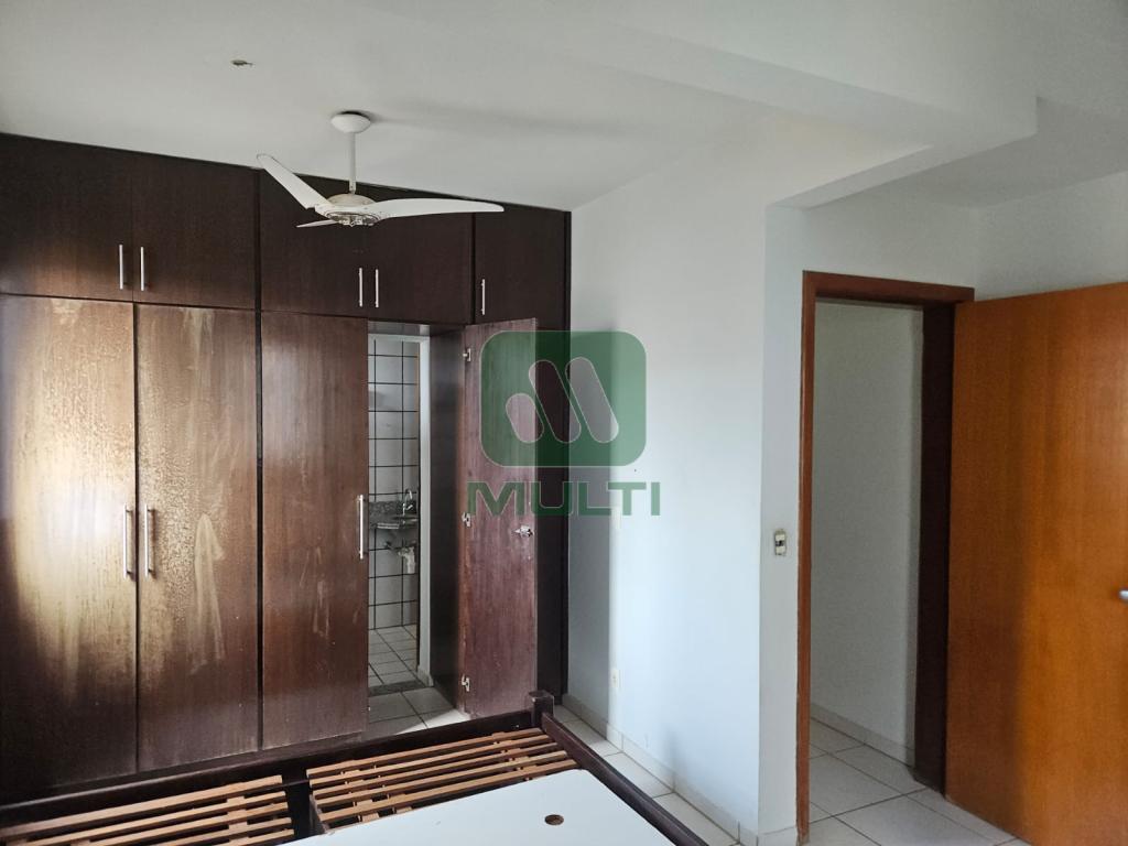 Apartamento à venda com 2 quartos, 79m² - Foto 15