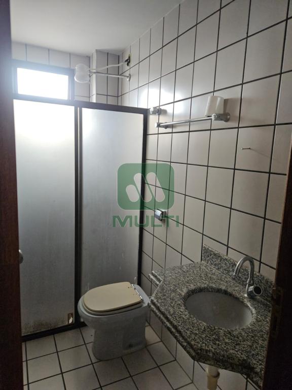 Apartamento à venda com 2 quartos, 79m² - Foto 17