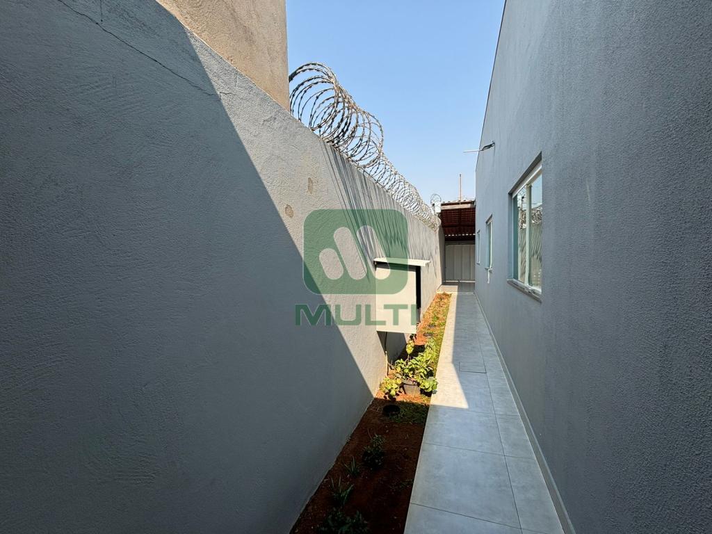 Casa à venda com 3 quartos, 153m² - Foto 17