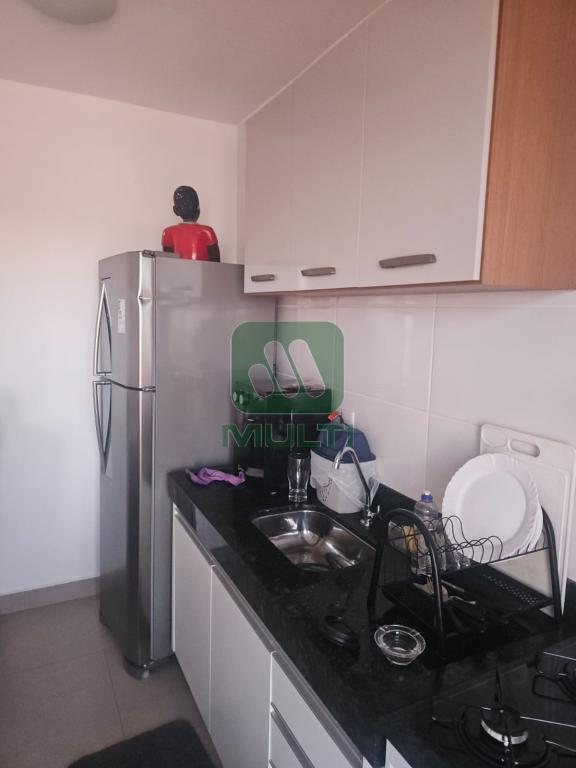 Apartamento à venda com 2 quartos, 56m² - Foto 3