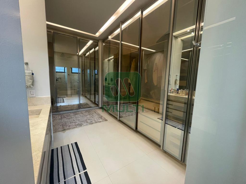 Casa de Condomínio à venda com 3 quartos, 240m² - Foto 8