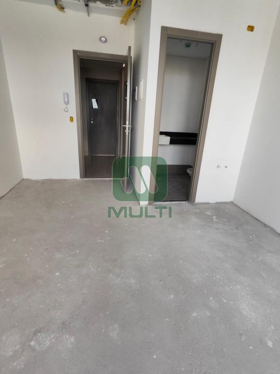 Conjunto Comercial-Sala à venda com 1 quarto, 26m² - Foto 2