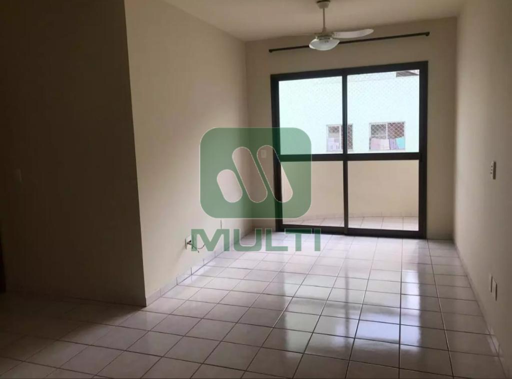 Apartamento à venda com 3 quartos, 88m² - Foto 1