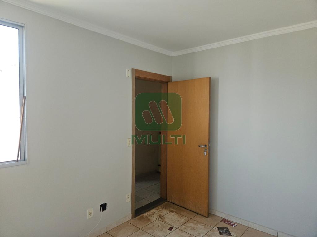 Apartamento à venda com 2 quartos, 43m² - Foto 8