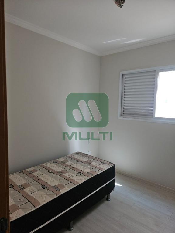 Apartamento à venda com 3 quartos, 77m² - Foto 7