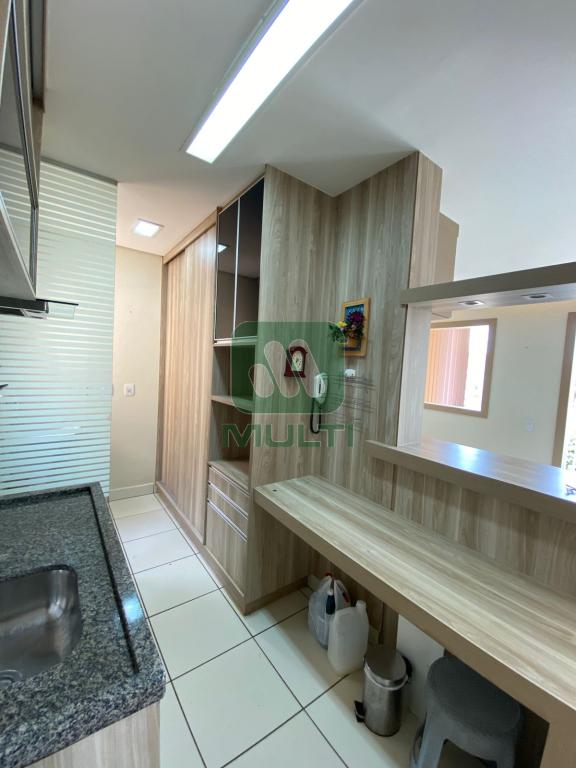 Apartamento à venda com 3 quartos, 70m² - Foto 7