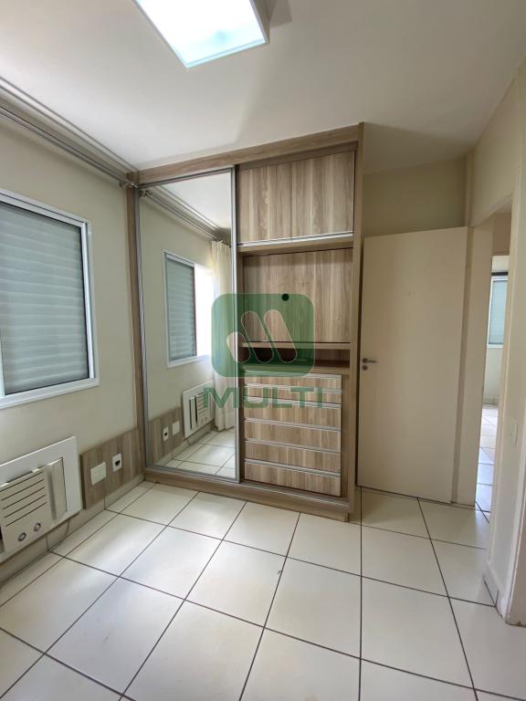 Apartamento à venda com 3 quartos, 70m² - Foto 13