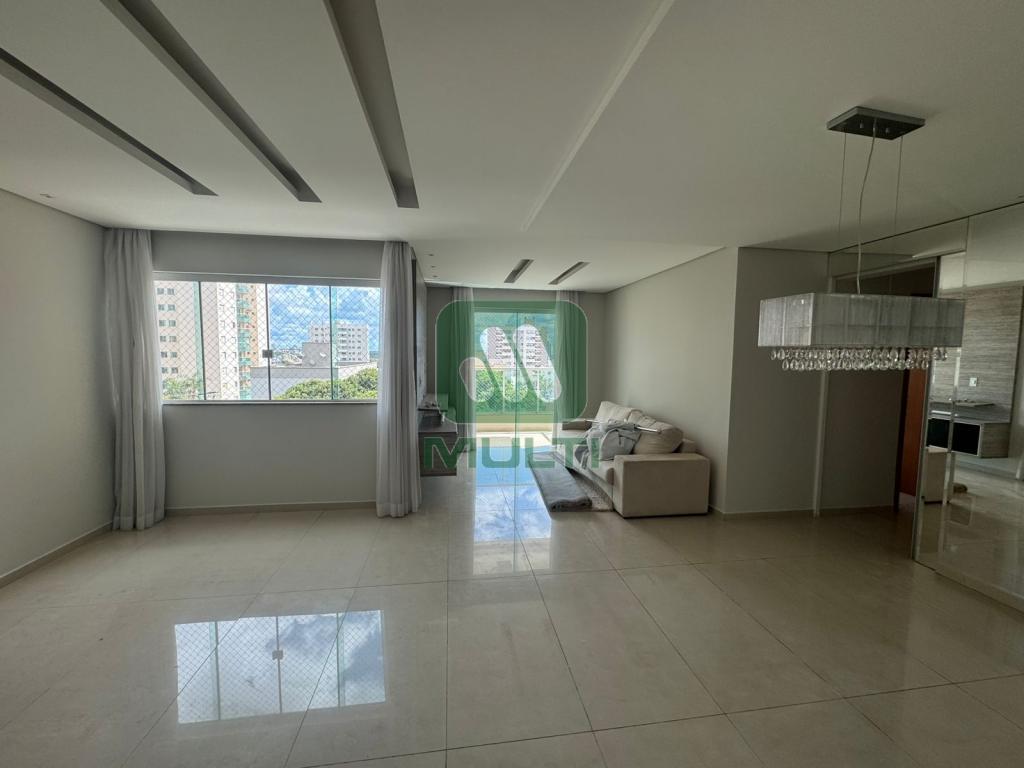 Apartamento à venda com 3 quartos, 104m² - Foto 2