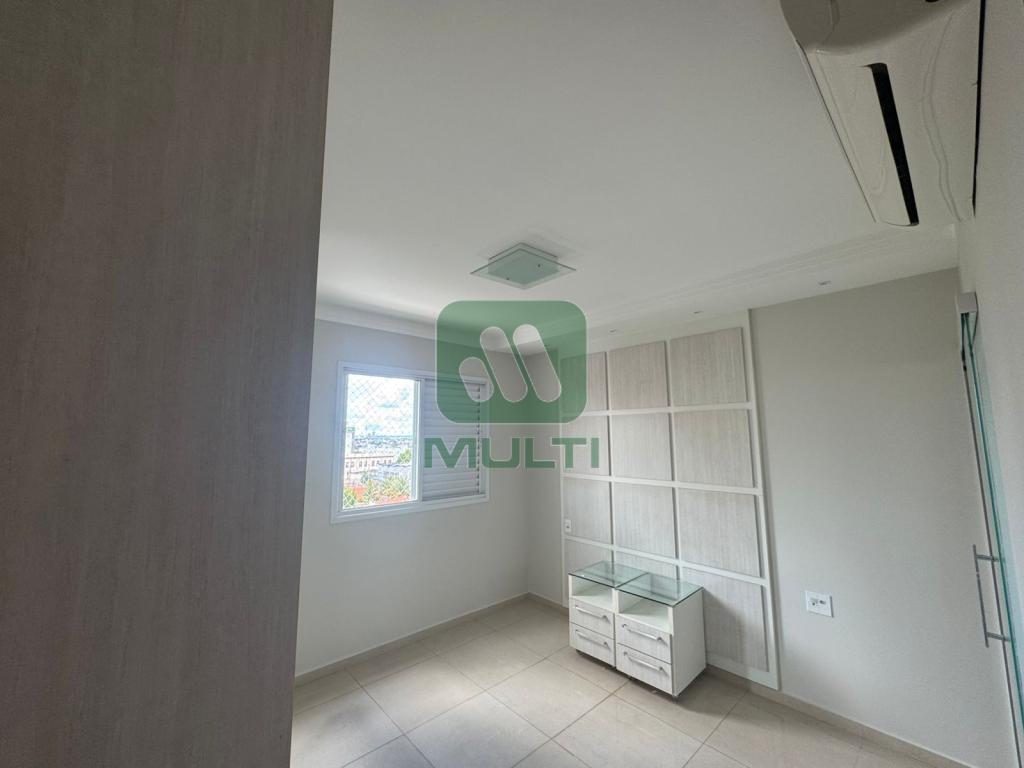 Apartamento à venda com 3 quartos, 104m² - Foto 18