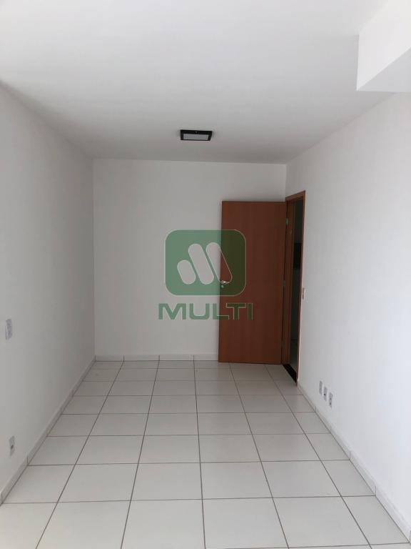 Apartamento à venda com 2 quartos, 52m² - Foto 2