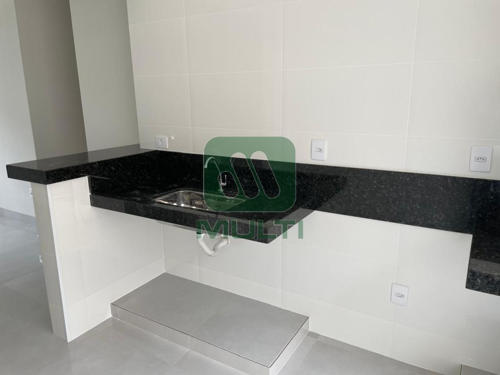 Apartamento à venda com 2 quartos, 66m² - Foto 6