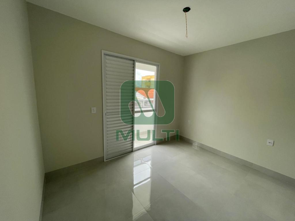 Apartamento à venda com 2 quartos, 66m² - Foto 10