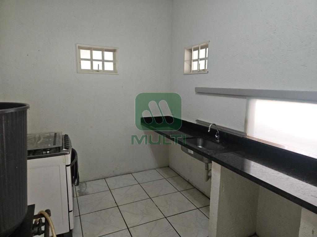 Casa à venda com 3 quartos, 480m² - Foto 14