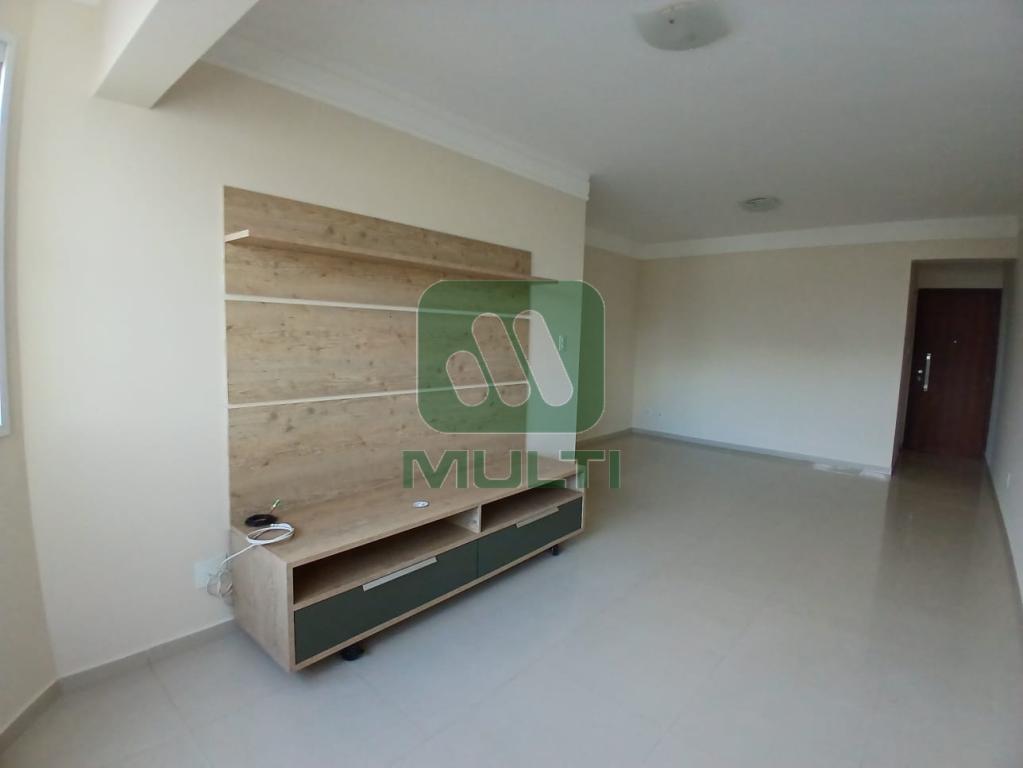 Apartamento à venda com 3 quartos, 93m² - Foto 4