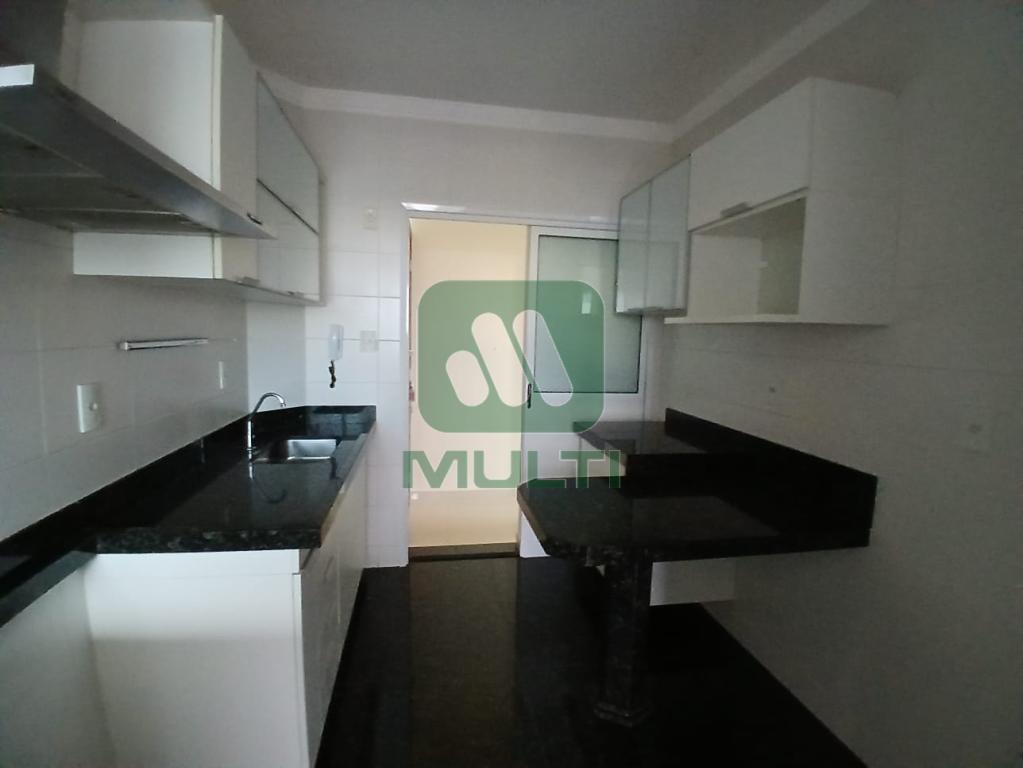 Apartamento à venda com 3 quartos, 93m² - Foto 9