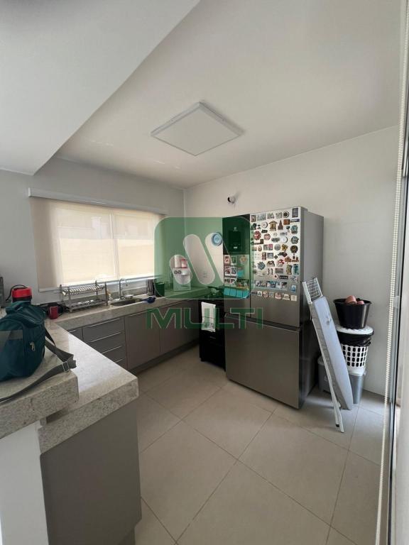 Apartamento à venda com 3 quartos, 81m² - Foto 8