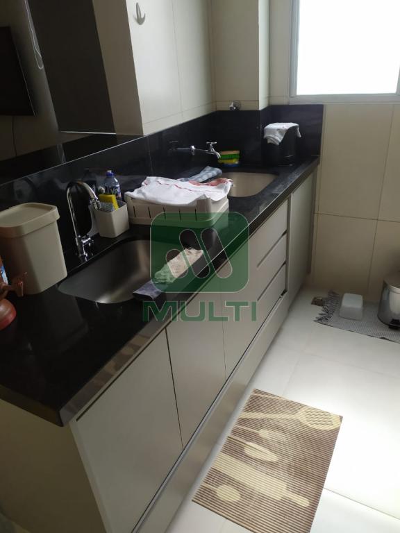 Apartamento à venda com 2 quartos, 44m² - Foto 11