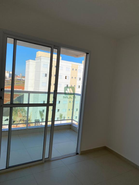 Apartamento à venda com 2 quartos, 55m² - Foto 2