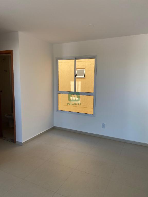 Apartamento à venda com 2 quartos, 55m² - Foto 3