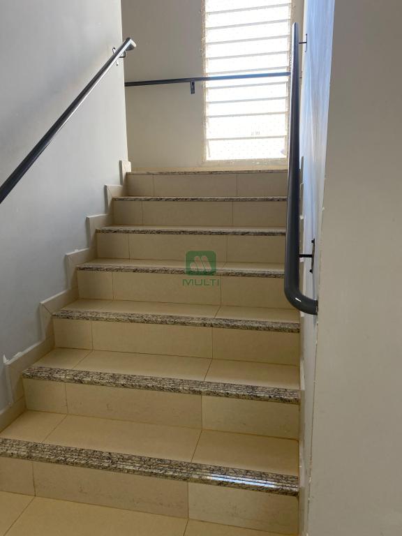 Apartamento à venda com 2 quartos, 55m² - Foto 13