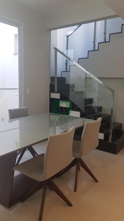 Casa à venda com 3 quartos, 200m² - Foto 5