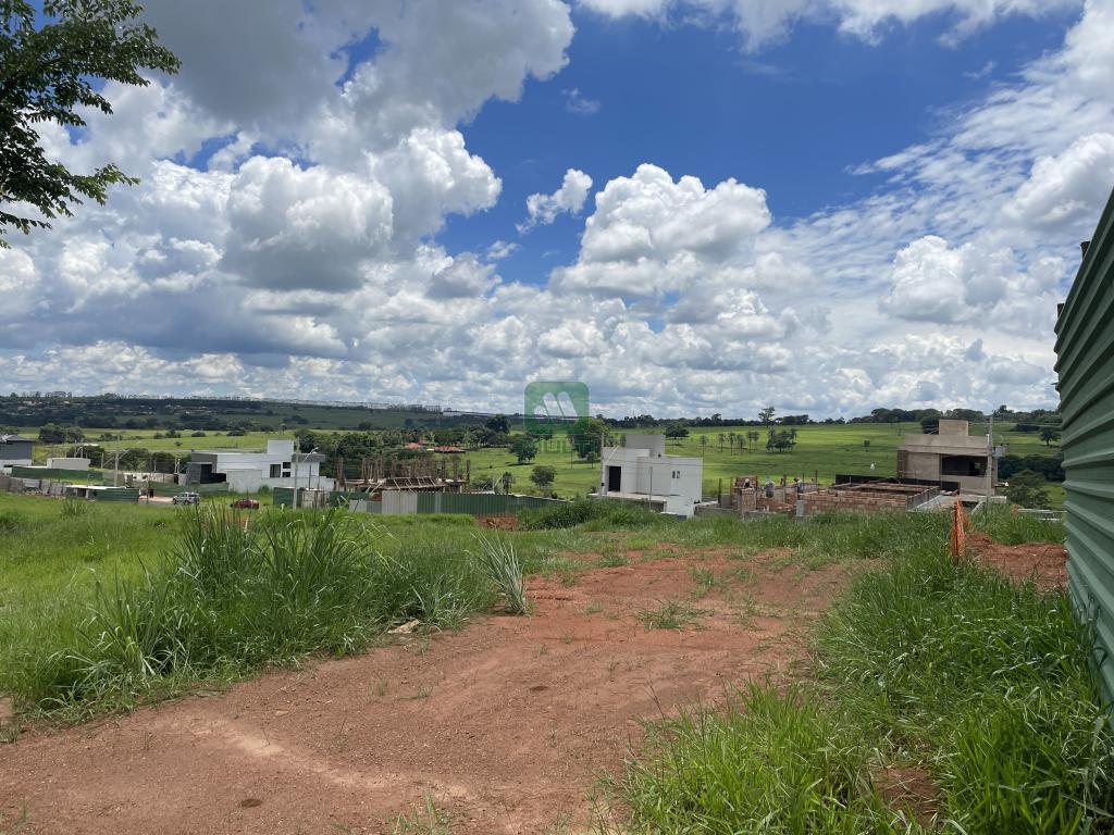 Terreno à venda com 1 quarto, 1m² - Foto 3