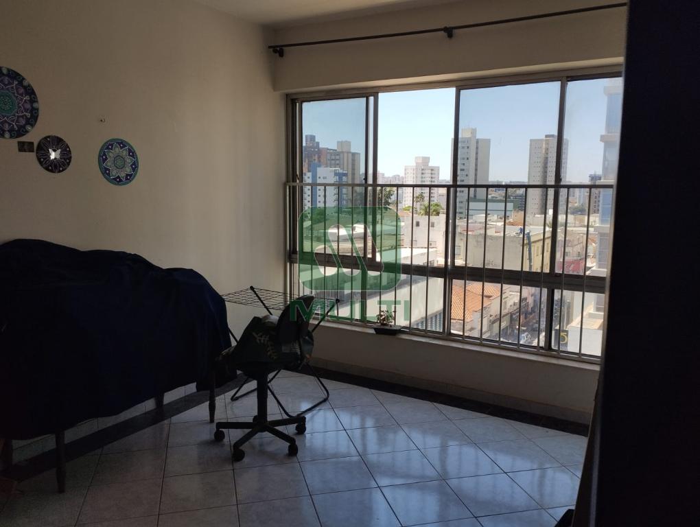 Apartamento à venda com 3 quartos, 170m² - Foto 4