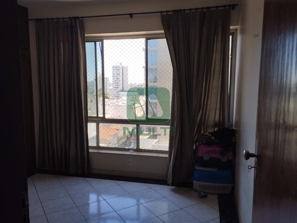 Apartamento à venda com 3 quartos, 170m² - Foto 17