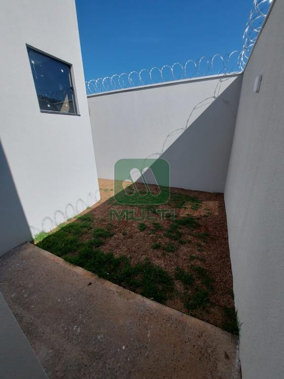 Casa à venda com 2 quartos, 72m² - Foto 19