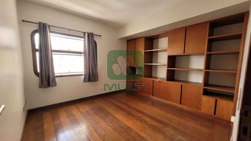 Apartamento à venda com 3 quartos, 280m² - Foto 7