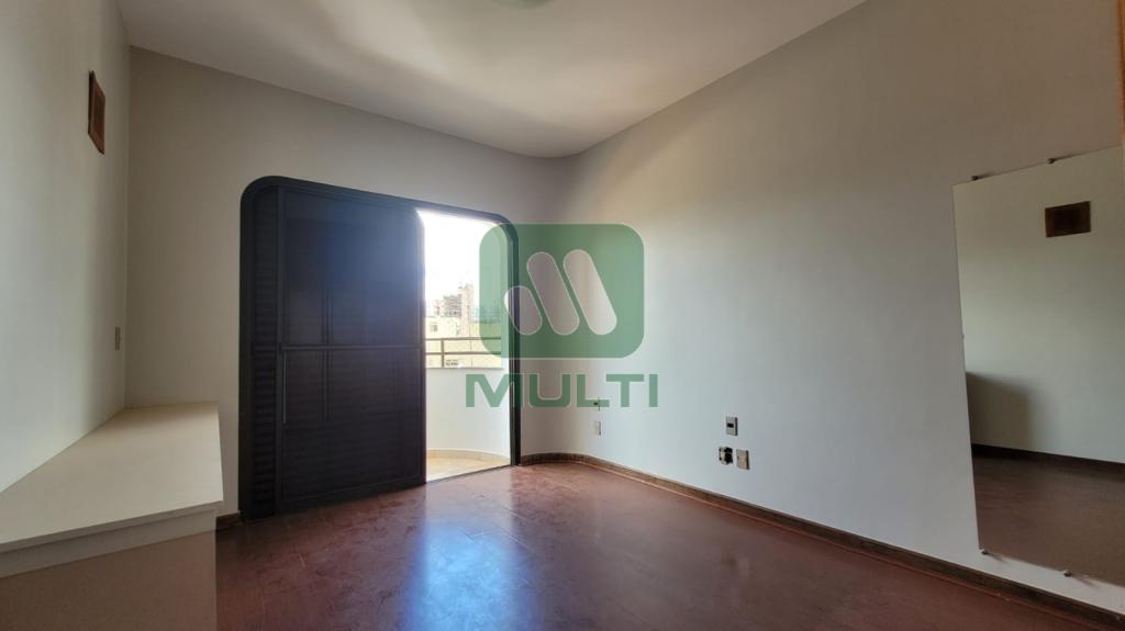 Apartamento à venda com 3 quartos, 280m² - Foto 8