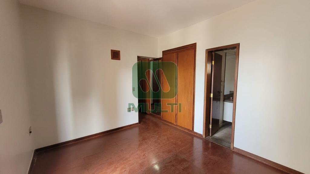 Apartamento à venda com 3 quartos, 280m² - Foto 10