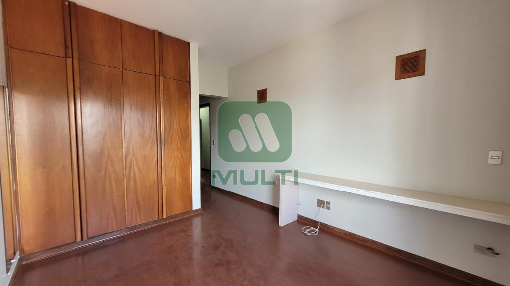 Apartamento à venda com 3 quartos, 280m² - Foto 12