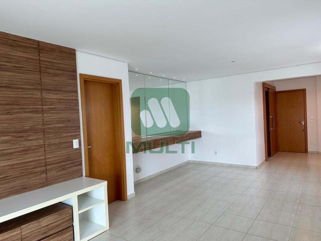 Apartamento à venda com 3 quartos, 114m² - Foto 4