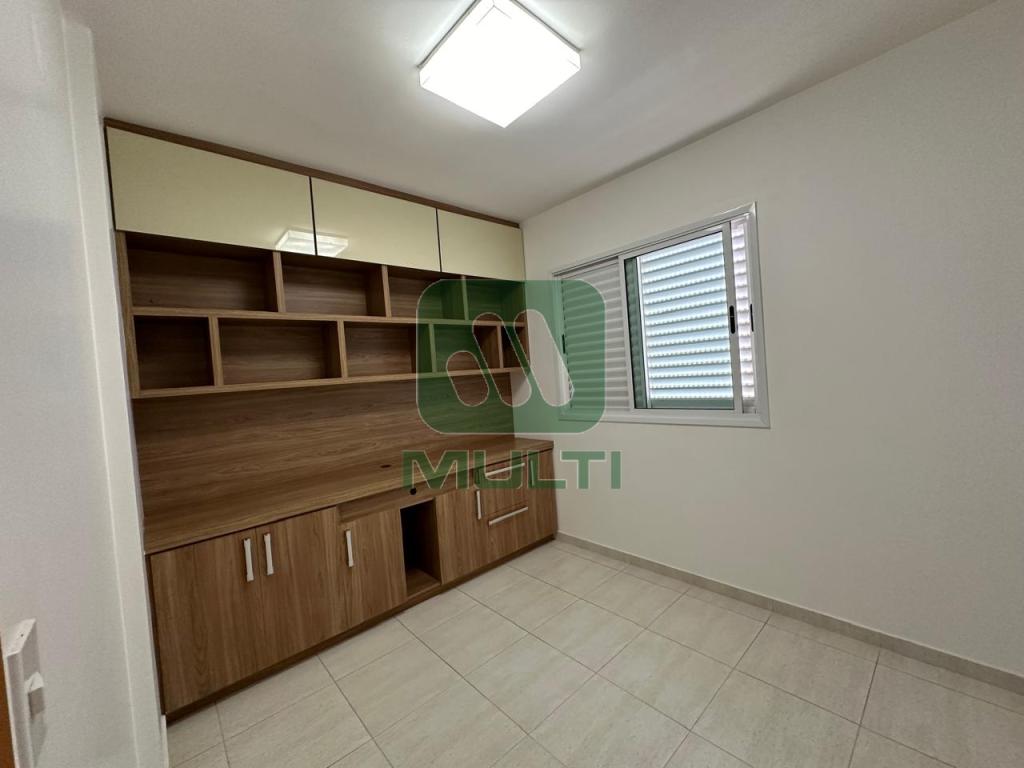 Apartamento à venda com 3 quartos, 114m² - Foto 13