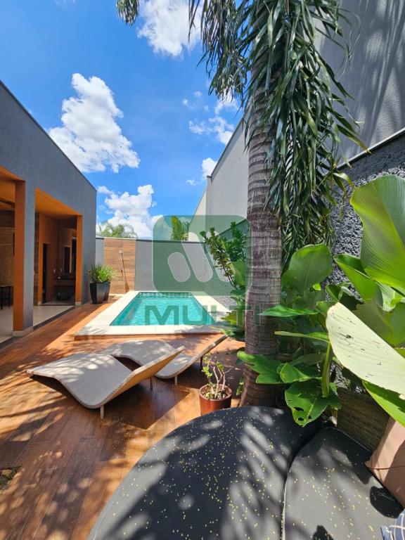 Casa de Condomínio à venda com 4 quartos, 225m² - Foto 13