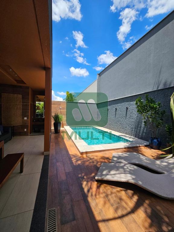 Casa de Condomínio à venda com 4 quartos, 225m² - Foto 16