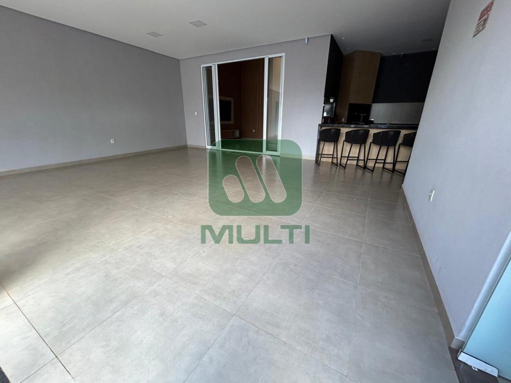 Casa à venda com 3 quartos, 251m² - Foto 16