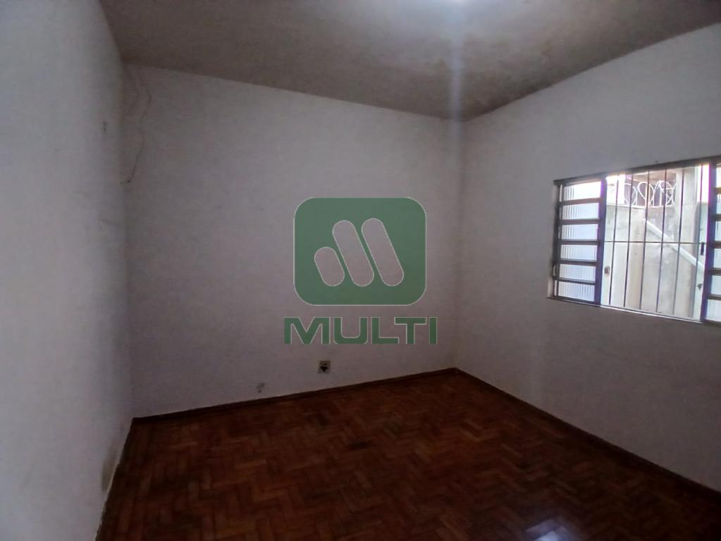 Casa à venda com 3 quartos, 270m² - Foto 10