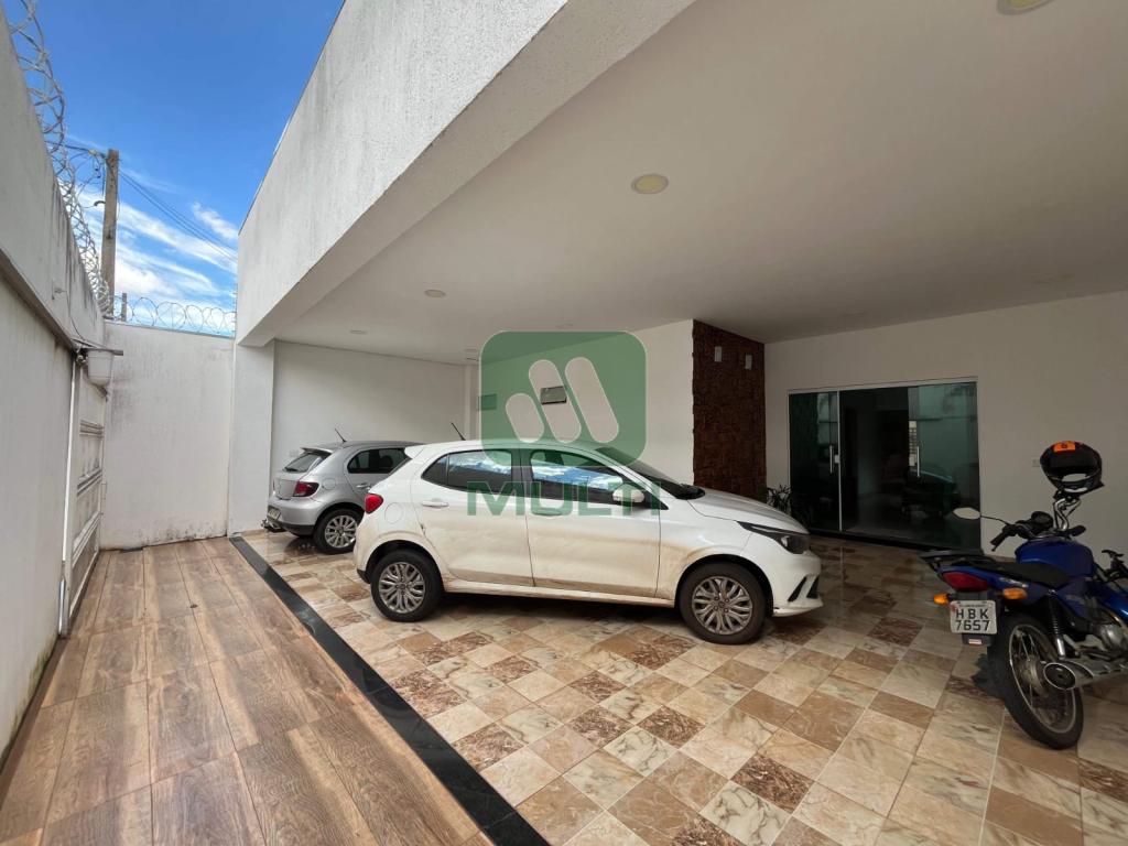 Casa à venda com 3 quartos, 202m² - Foto 9