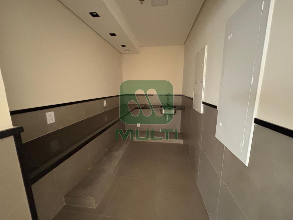 Conjunto Comercial-Sala à venda com 1 quarto, 210m² - Foto 4