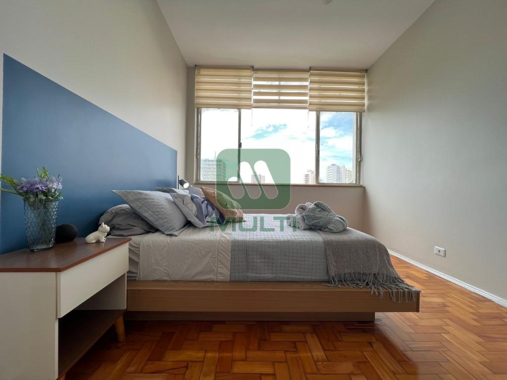 Apartamento à venda com 2 quartos, 68m² - Foto 14