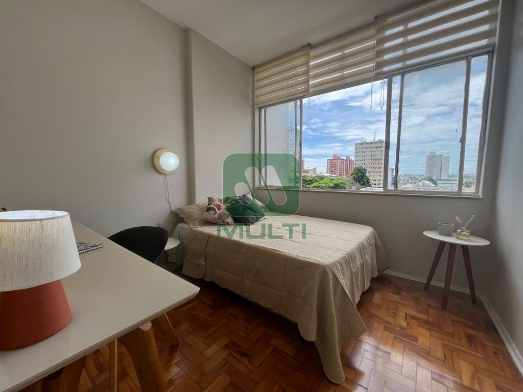 Apartamento à venda com 2 quartos, 68m² - Foto 16