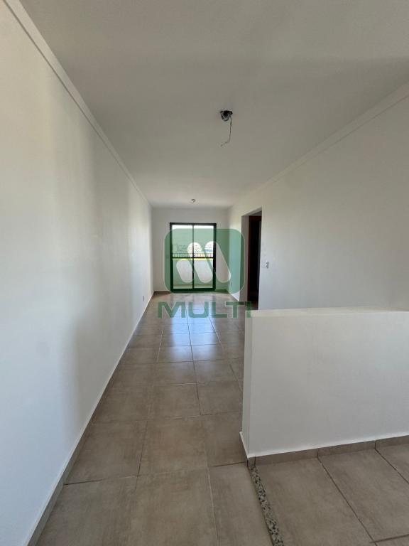 Apartamento à venda com 2 quartos, 55m² - Foto 1