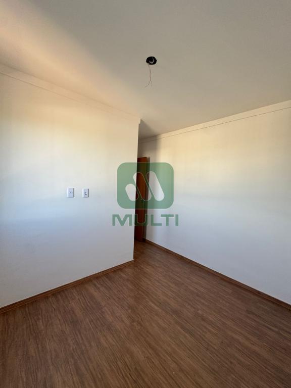 Apartamento à venda com 2 quartos, 55m² - Foto 11