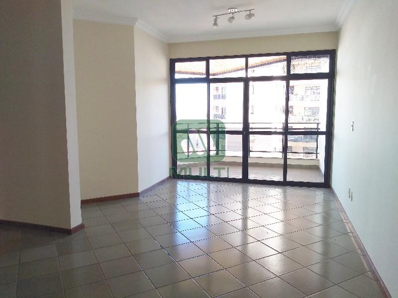 Apartamento à venda com 3 quartos, 120m² - Foto 1