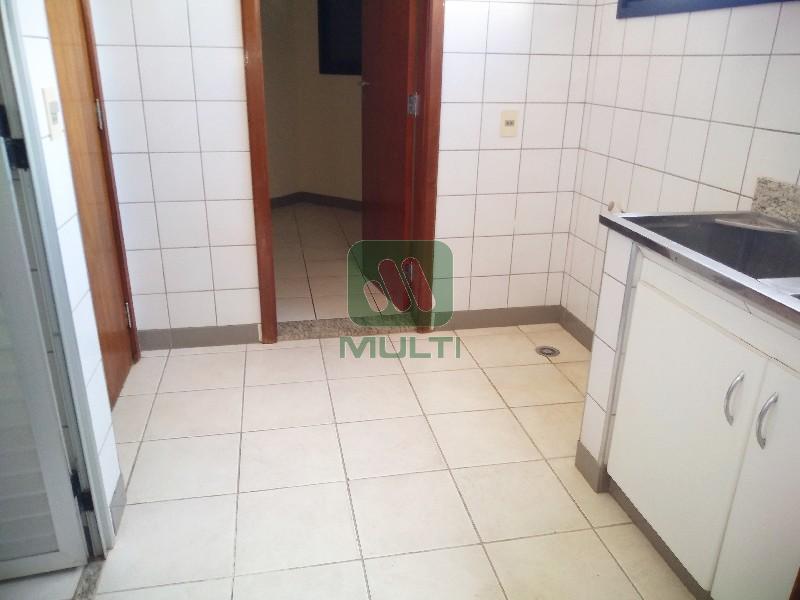 Apartamento à venda com 3 quartos, 120m² - Foto 14